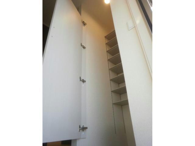 物件内観写真17　(他号室の写真になります。)