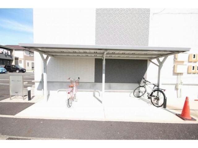 物件外観写真2　(A)