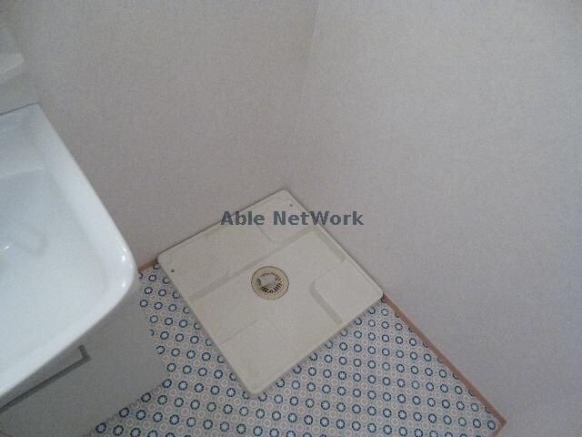 物件内観写真11　(洗濯機置場)