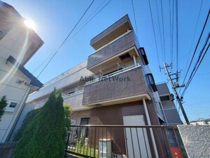ラヴィエ新宿（鴻巣市新宿）外観写真