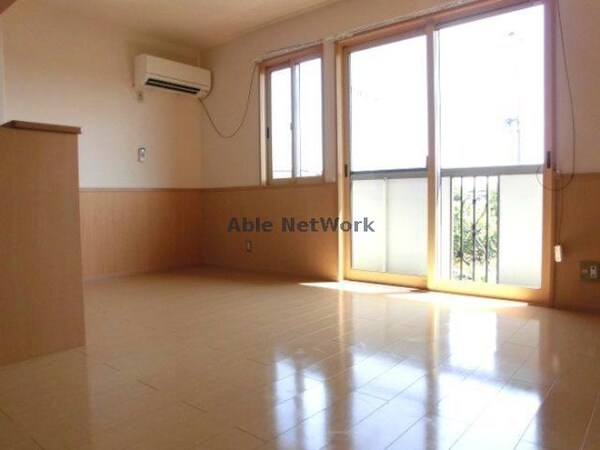 リビングダイニング