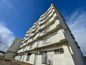 ラフェスタ太田（太田市新田小金井町）外観写真