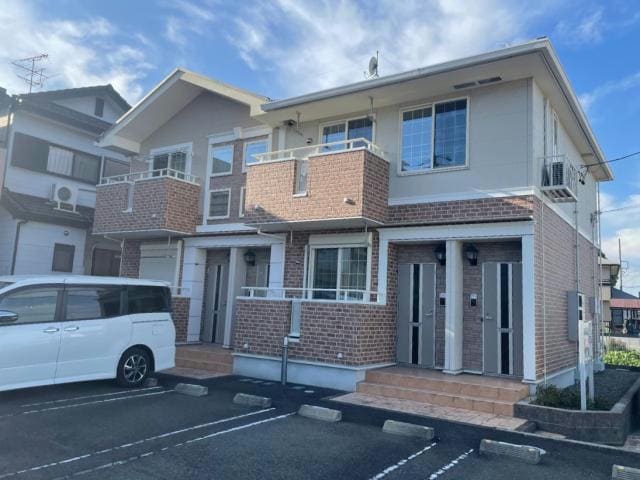 物件外観写真2　(B棟)