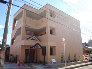 アンビシャス深坪外観写真