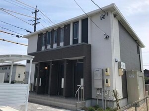 アジュール外観写真