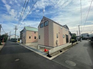 コテージハウス春日高畑　西棟外観写真