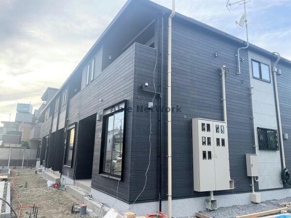建築中