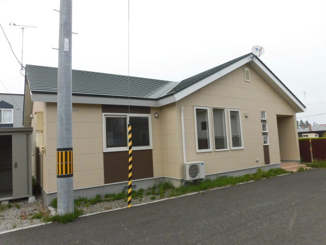 音更町中鈴蘭南4丁目借家
