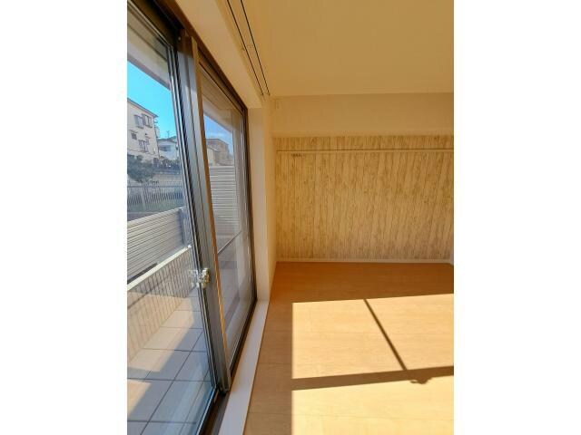 物件内観写真24　(陽当たり良好)