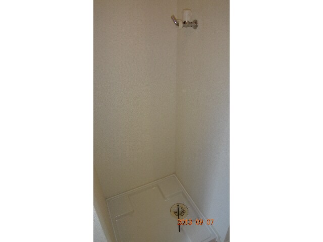 物件内観写真7　(洗濯機置き場)