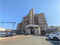 ライオンズマンション中岩田の外観写真