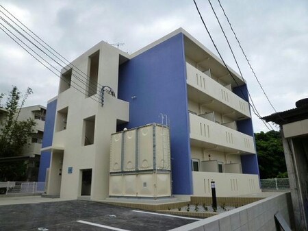 レオパレスキャンパス　沖国外観写真