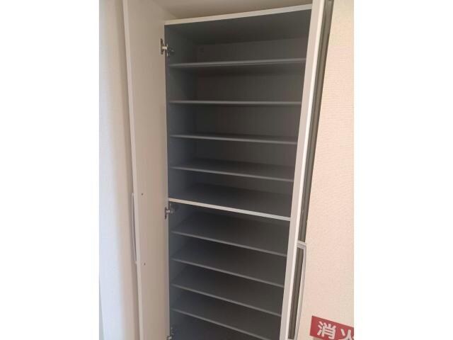 物件内観写真18　(シューズボックス)