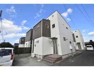 グランドウエスト　Ｆ棟外観写真