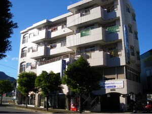 クレメント・ヤマシタ外観写真