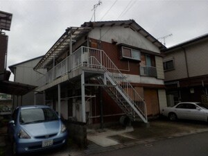 アールグレイ浜田アパート外観写真