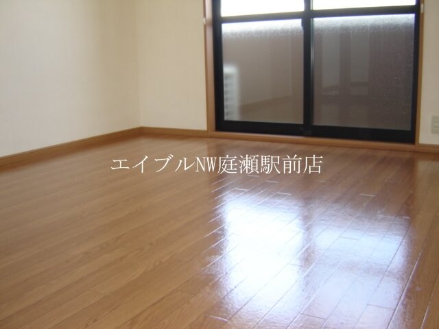 物件内観写真7　(洋室)