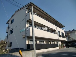 平松マンション外観写真