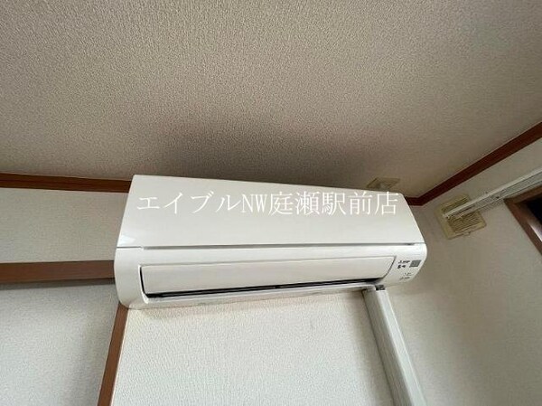 その他設備(エアコン（２台付き）)