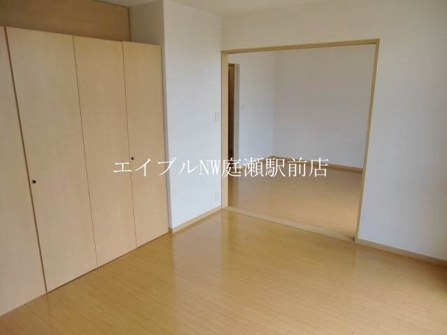 物件内観写真7　(洋室)