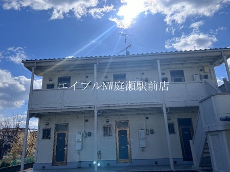 宮の森　B棟外観写真