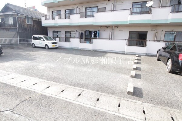 駐車場(駐車場)