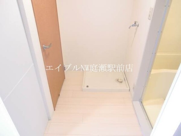 洗面所(同タイプのお部屋の写真です)