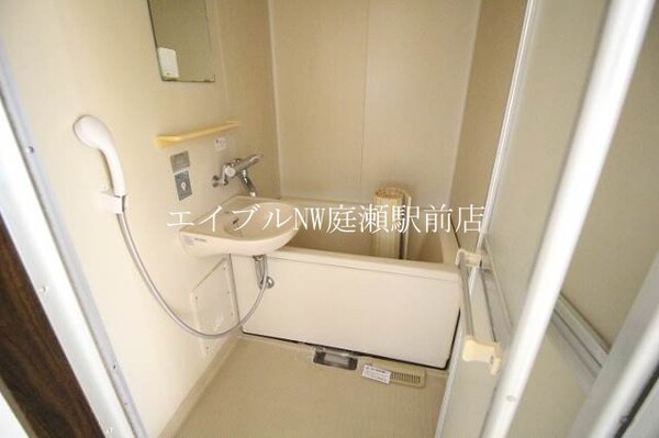 バス／シャワールーム等(同タイプのお部屋の写真です)