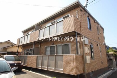 アヴィニール　A棟外観写真