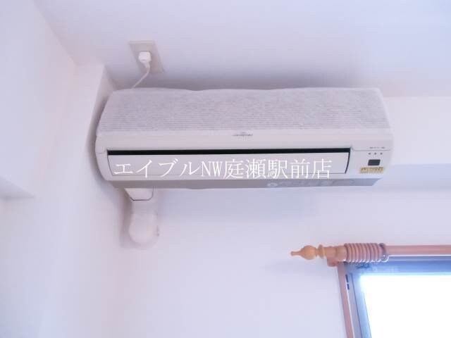 物件内観写真8　(清潔に洗浄されたエアコンですｄ（＾＾）ｂ)