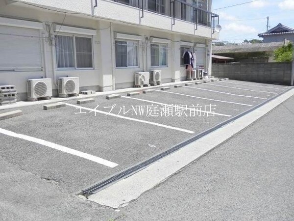 駐車場(駐車場)