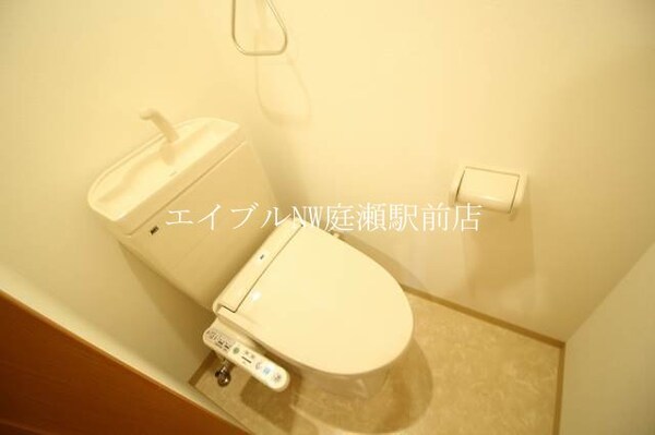 トイレ(同タイプのお部屋の写真です)