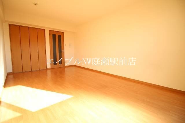 物件内観写真7　(洋室)