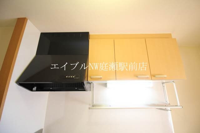 物件内観写真15　(キッチン収納)