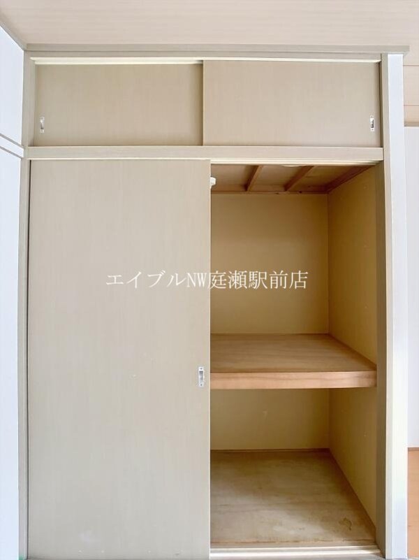 収納(洋室の収納)