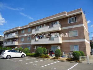 パールフィールド外観写真