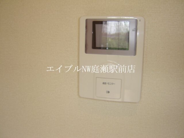 物件内観写真14　(カメラ付インターホン)