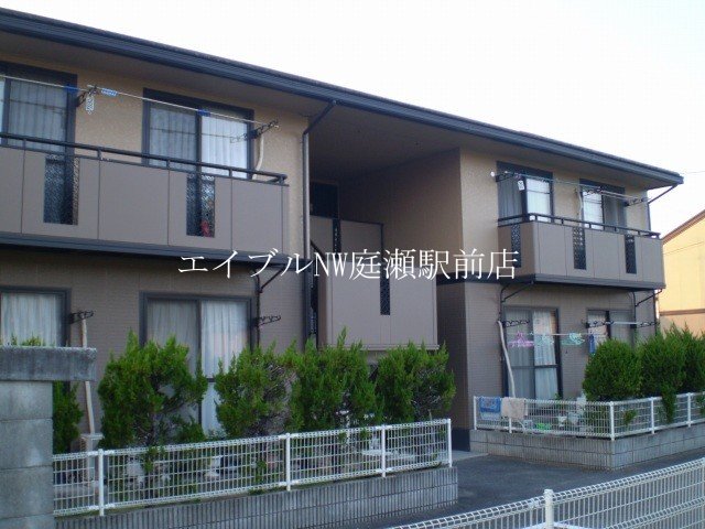 プレセジュール貝原　B棟