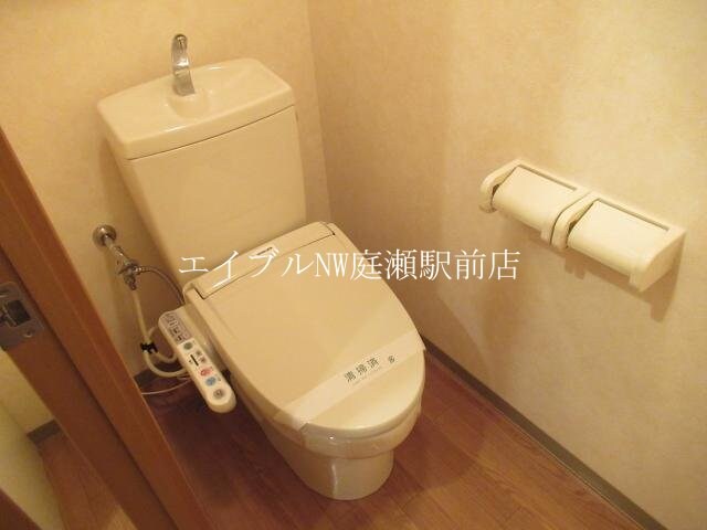 物件内観写真9　(シャワー付トイレ)