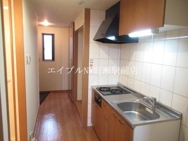 物件内観写真19　(キッチンから玄関)