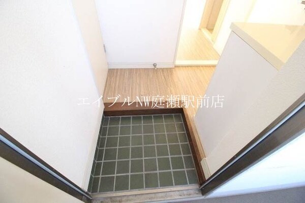 玄関(写真は同タイプのお部屋です)