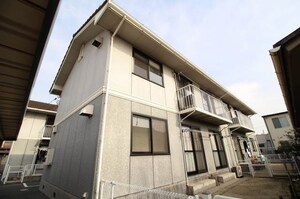 アンビシャス・キシ　B棟外観写真