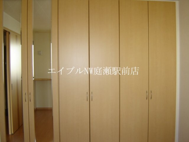 物件内観写真13　(クローゼット)