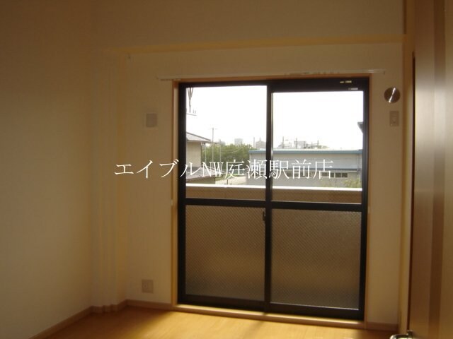 物件内観写真15　(洋室)