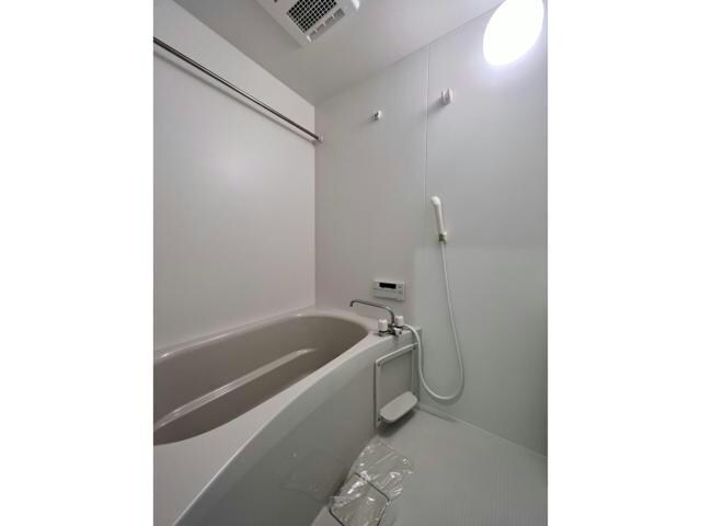 物件内観写真12　(バス・トイレ別)