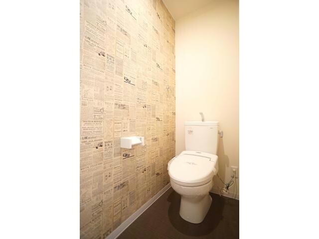 物件内観写真10　(温水洗浄便座付き)