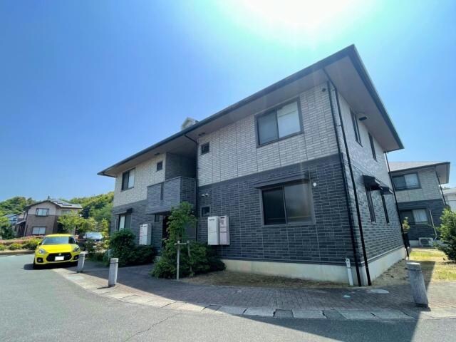 物件外観写真1　(E)