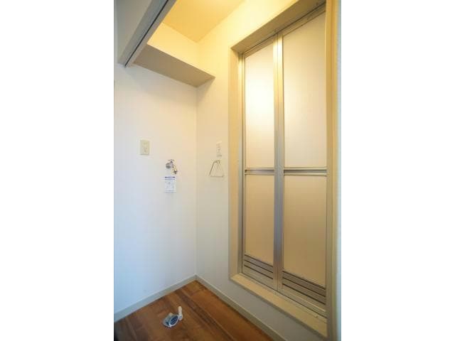 物件内観写真10　(室内洗濯機置場)