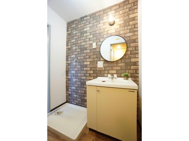 物件内観写真11　(お洒落なパウダースペース！)