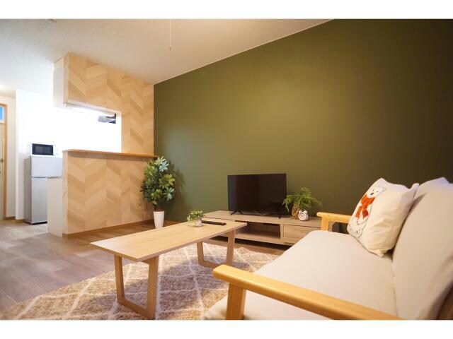 物件内観写真4　(お洒落な家具家電付きルーム！)